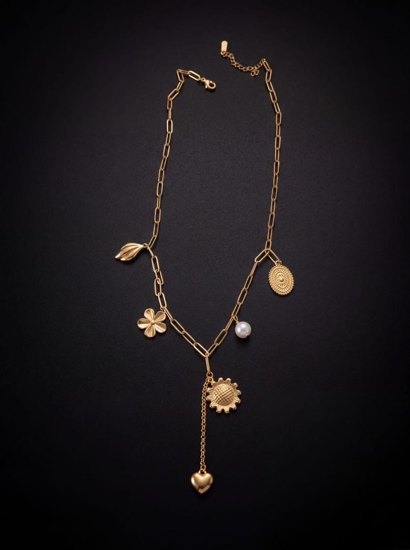 Collier Multi-Breloques Doré à Maillons Épais – Collection Bohème Chic